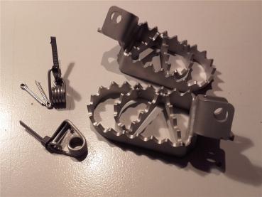 Beta RR 2T 4T alle KTM EXC ab 2000 Motobau tiefergelegte Fussrasten um ca. 3cm