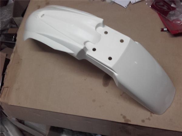 Beta Alp4.0 350 Kotflügel vorne front fender weiss hoch hoher mit Buchsen