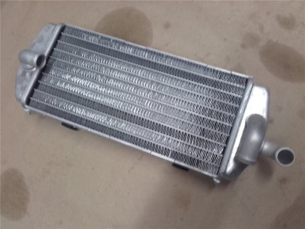 Beta RR250 RR300 ab 2013 2Takt Kühler rechts Radiator silber neu watercooler