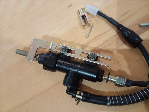 Sachs Madass50 Madass125 Bremszylinder hinten Bremspumpe schwarz brake master cylinder rear