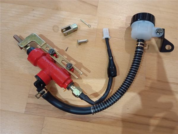 Sachs Madass50 Madass125 Bremszylinder hinten Bremspumpe rot brake master cylinder rear