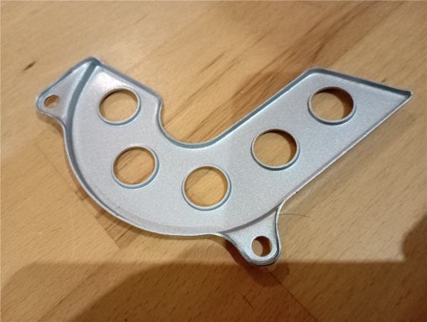 Sachs ZX125 ZZ125 -05 2Takt XTC125 Ritzelabdeckung Ritzelschutz Schutz NEUWERTIG silber oder grau