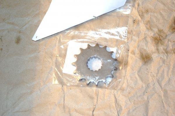 Sachs ZX125 ZZ125 Roadster125 ab 09 Ritzel sprocket 15 Zähne Innenzahnung 13