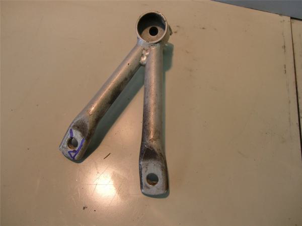 Sachs XTC125 XTC 125 4Takt WSF677A Rastenhalter hinten Fußrastenträger rechts